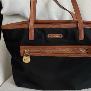 Black & Tan Michael Kors Bag 🖤AUTHENTIC